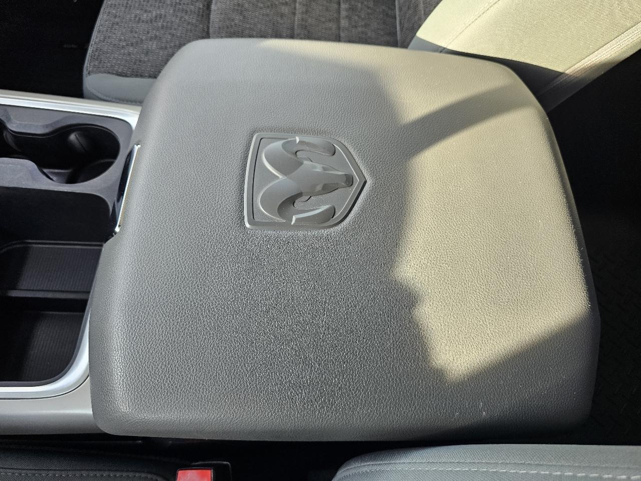 RAM 1500 Classic Big Horn 4x4 Crew Cab 5'7" Box 2019