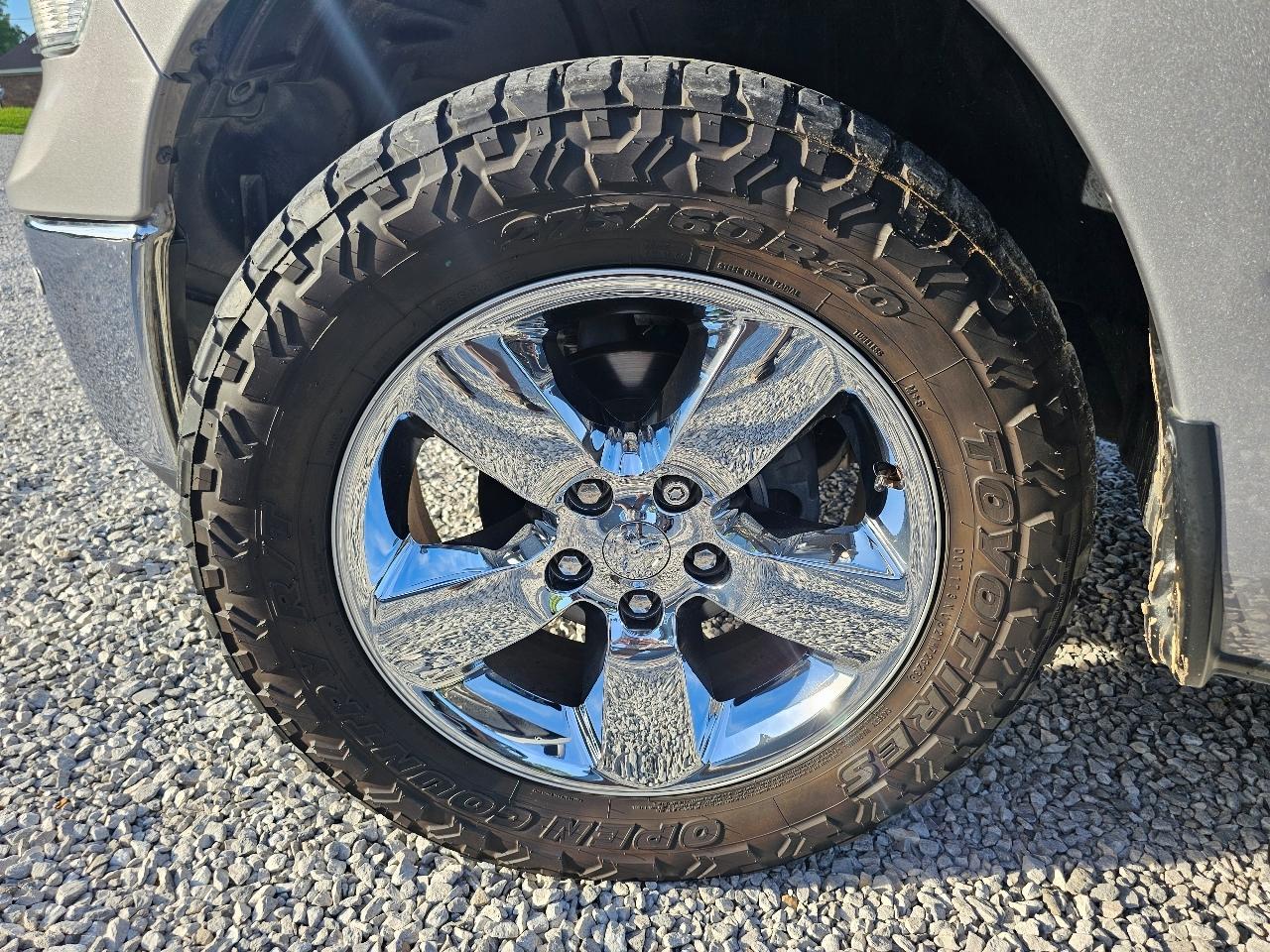 RAM 1500 Classic Big Horn 4x4 Crew Cab 5'7" Box 2019