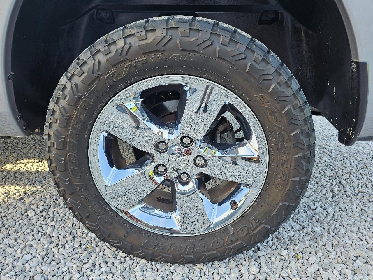 RAM 1500 Classic Big Horn 4x4 Crew Cab 5'7" Box 2019