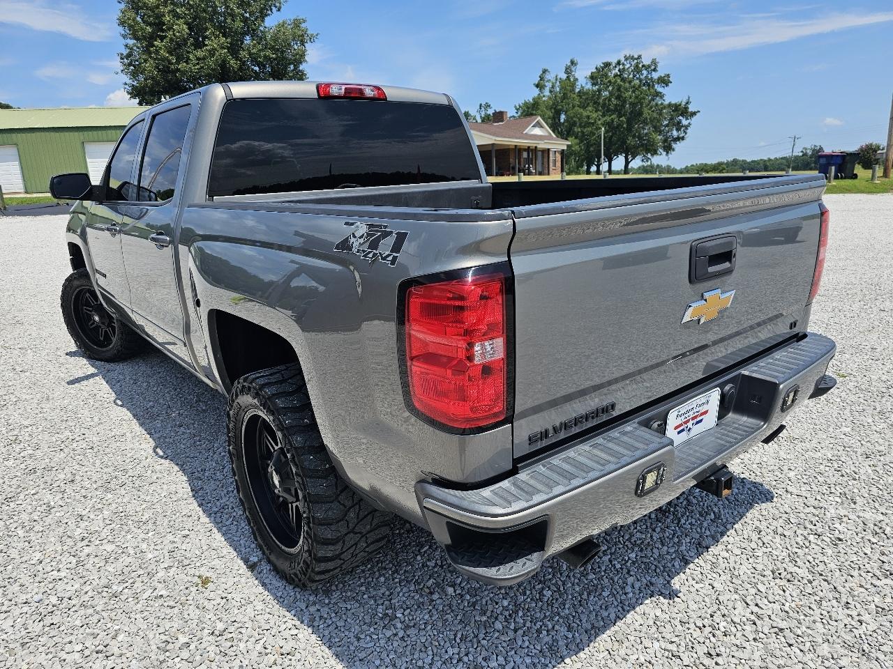 Chevrolet Silverado 1500 LT Z71 Crew Cab 4WD 2017