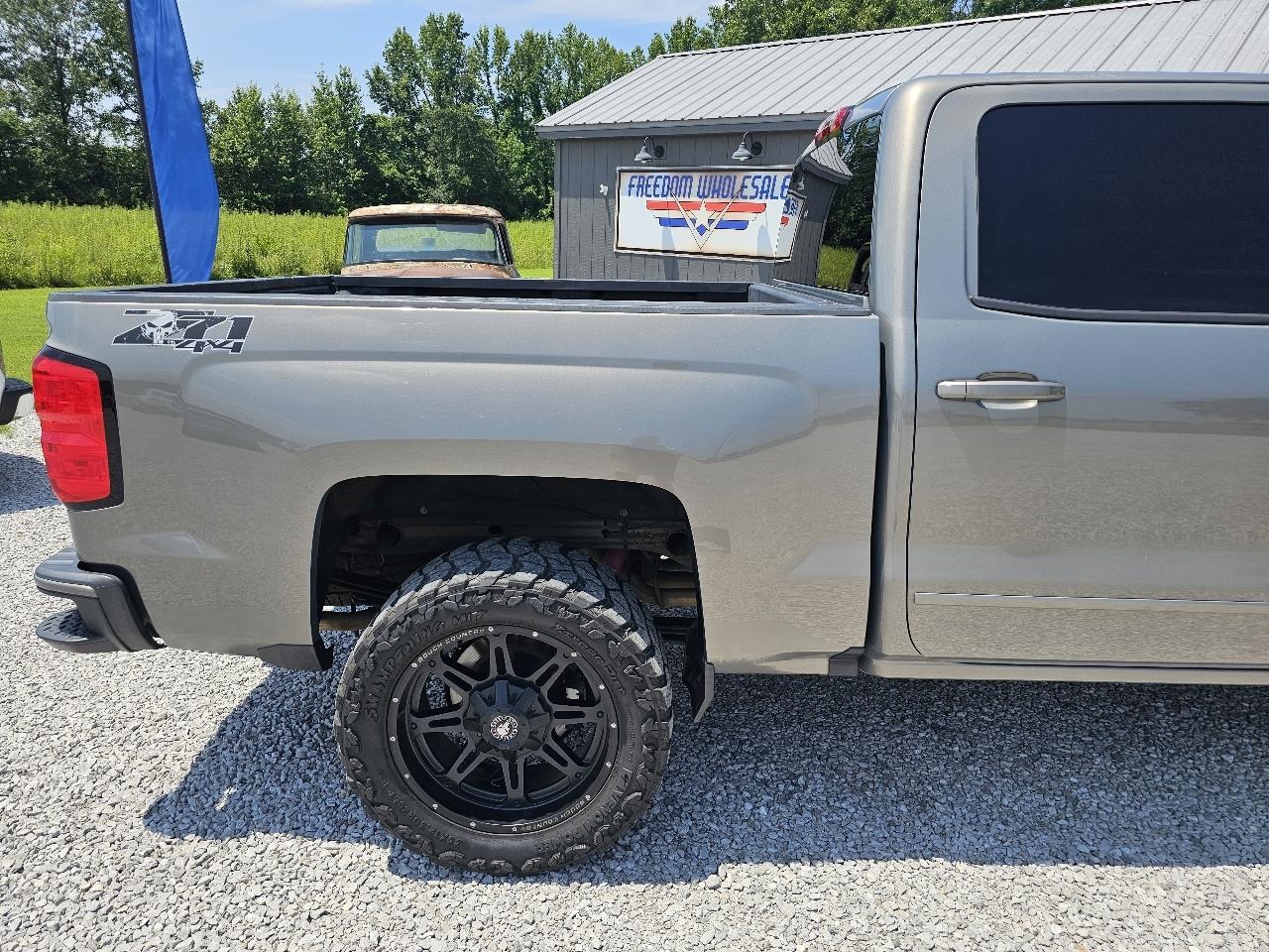 Chevrolet Silverado 1500 LT Z71 Crew Cab 4WD 2017