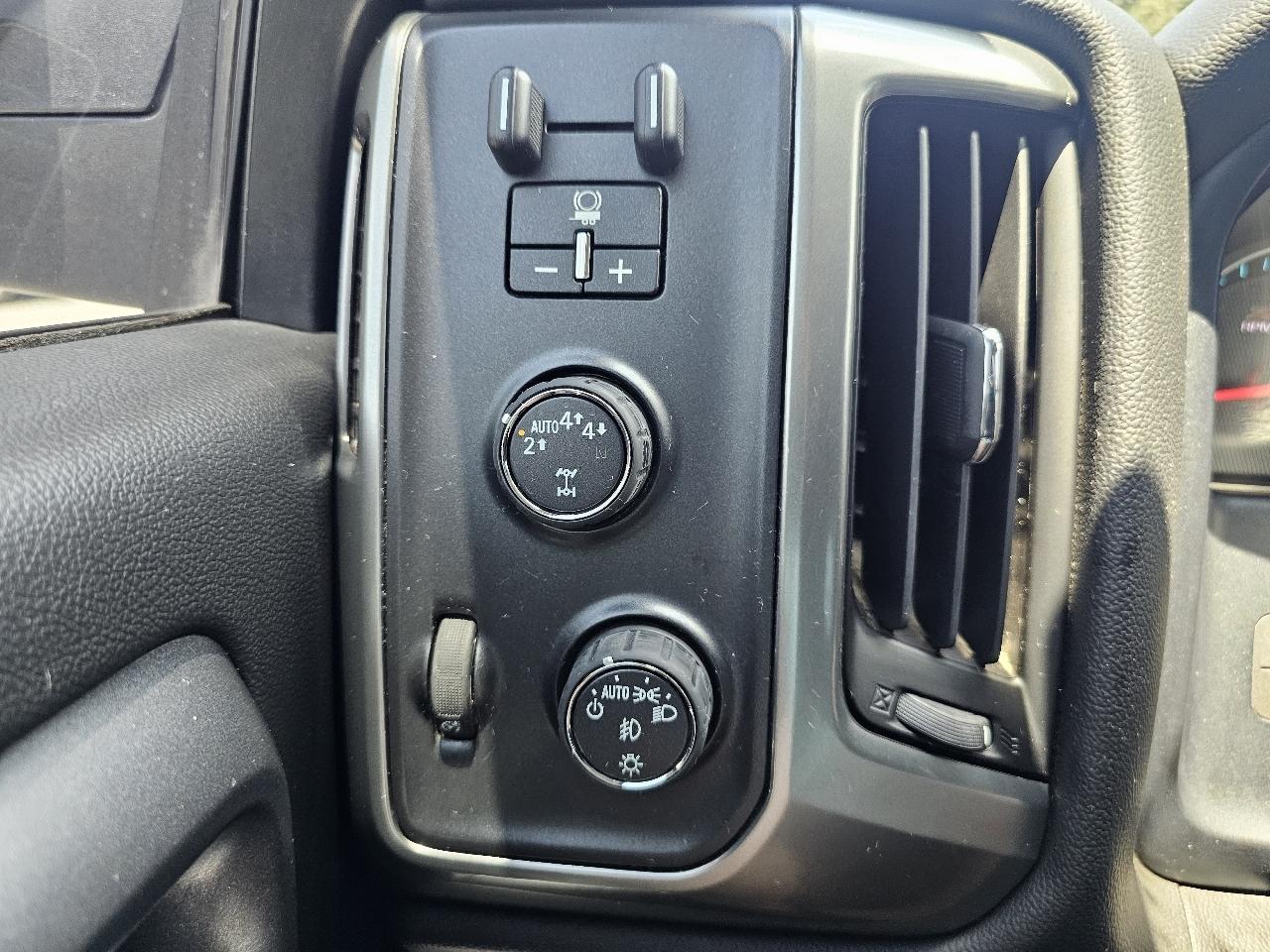 Chevrolet Silverado 1500 LT Z71 Crew Cab 4WD 2017