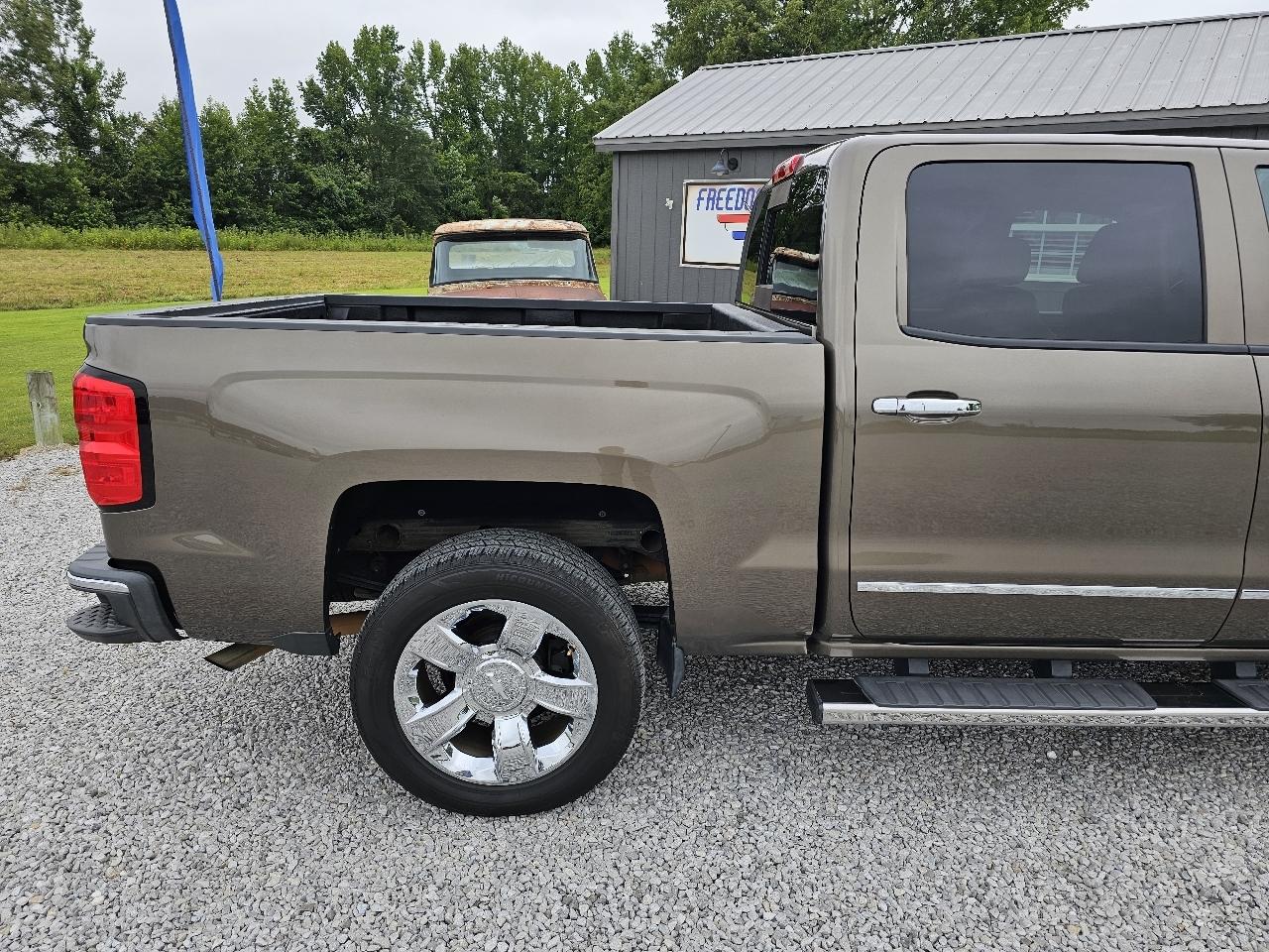 Chevrolet Silverado 1500 LTZ Crew Cab 2WD 2014
