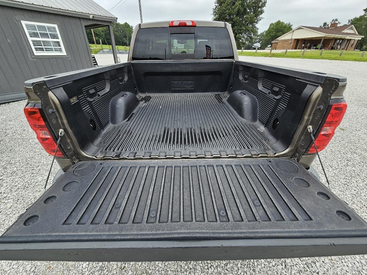 Chevrolet Silverado 1500 LTZ Crew Cab 2WD 2014