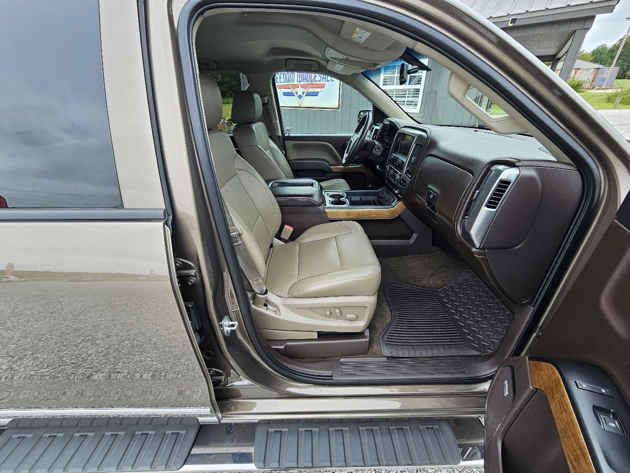 Chevrolet Silverado 1500 LTZ Crew Cab 2WD 2014