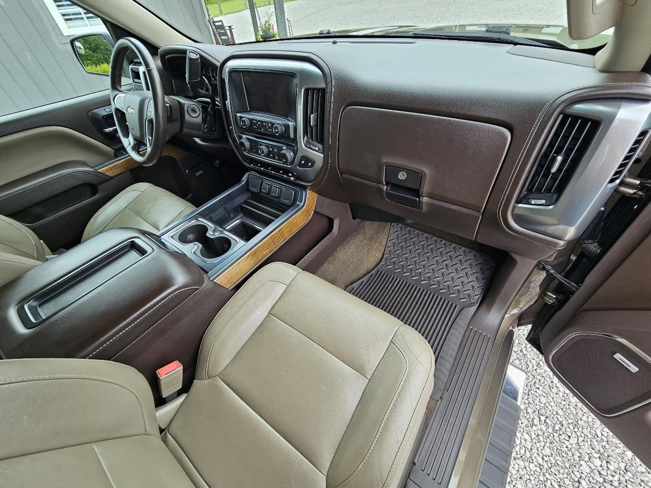 Chevrolet Silverado 1500 LTZ Crew Cab 2WD 2014
