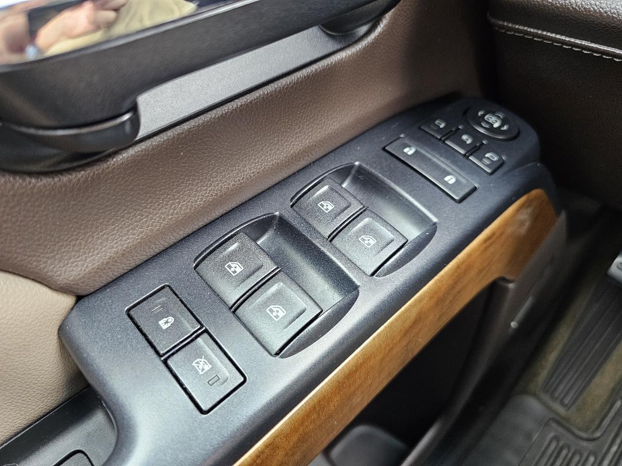 Chevrolet Silverado 1500 LTZ Crew Cab 2WD 2014
