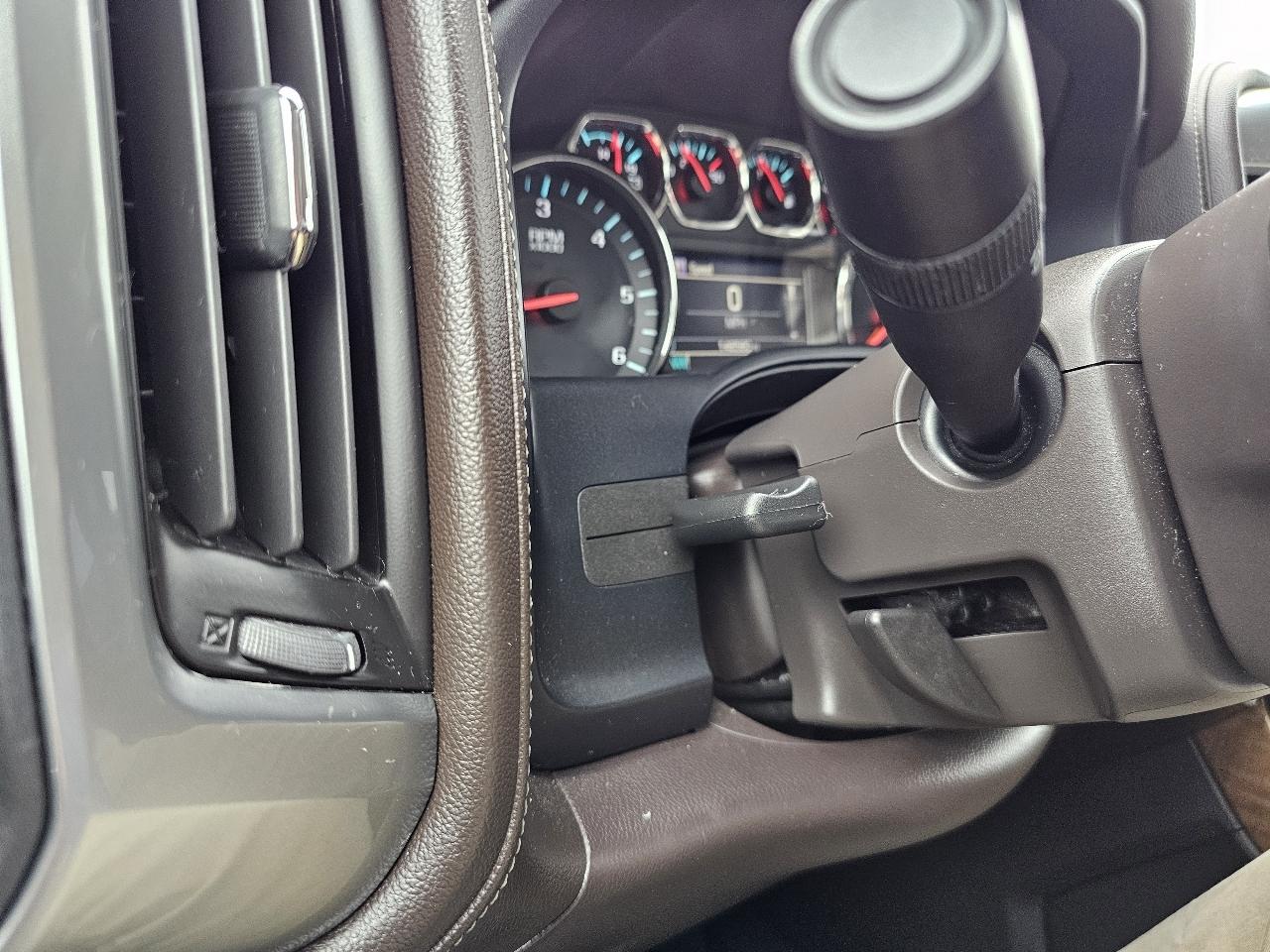 Chevrolet Silverado 1500 LTZ Crew Cab 2WD 2014