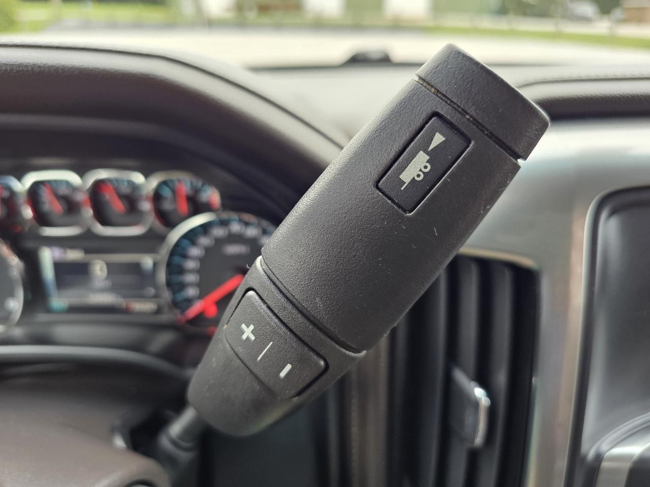 Chevrolet Silverado 1500 LTZ Crew Cab 2WD 2014