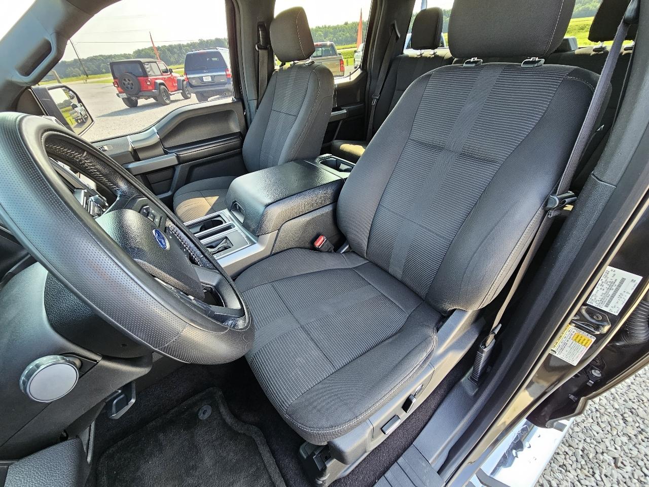 Ford F-150 XLT SuperCrew 5.5-ft. Bed 4WD 2015