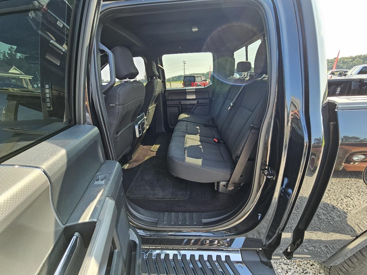 Ford F-150 XLT SuperCrew 5.5-ft. Bed 4WD 2015