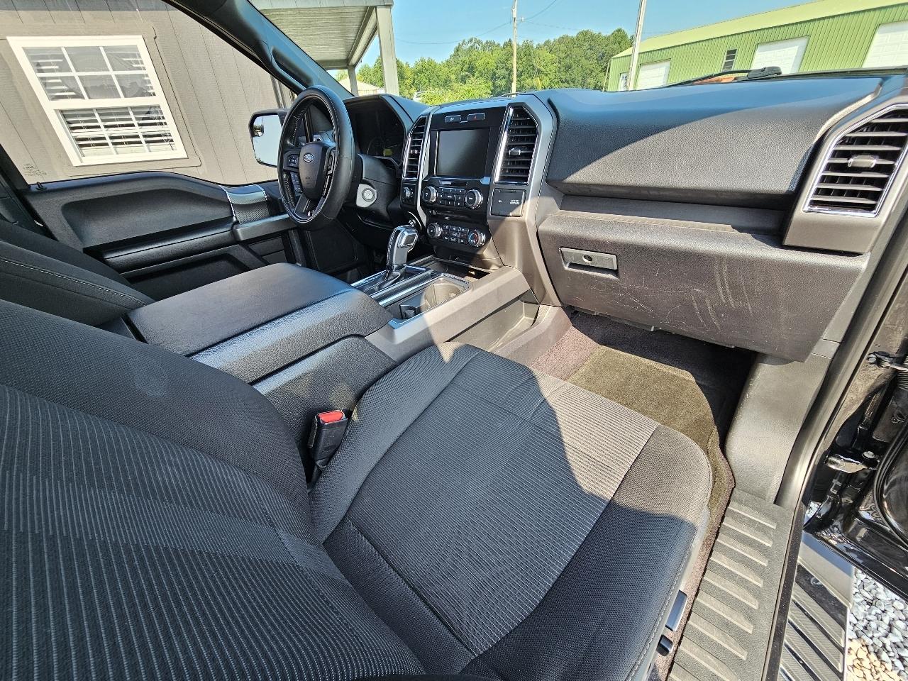 Ford F-150 XLT SuperCrew 5.5-ft. Bed 4WD 2015
