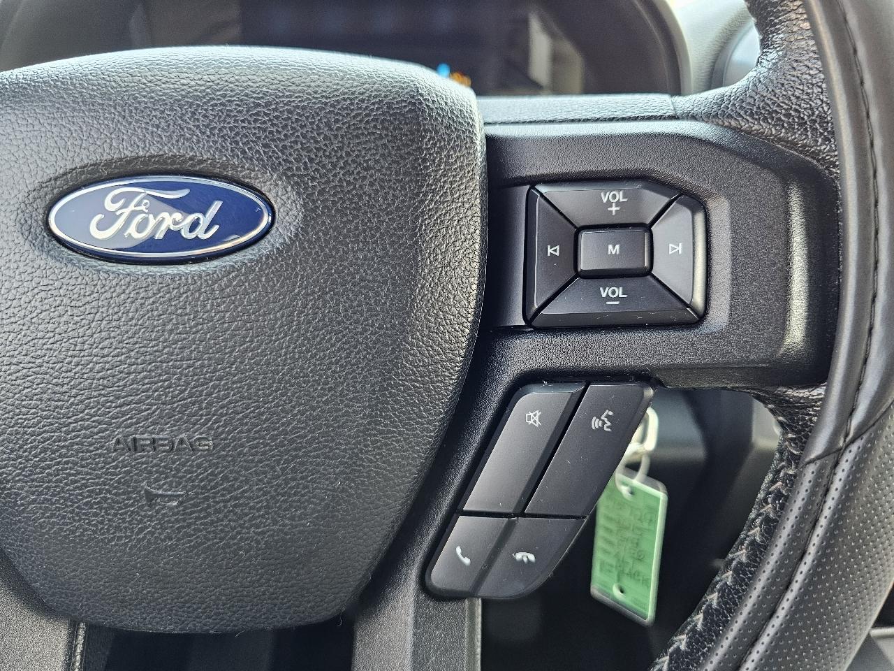 Ford F-150 XLT SuperCrew 5.5-ft. Bed 4WD 2015