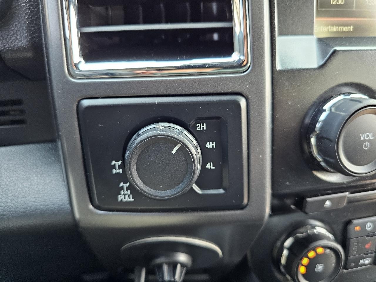 Ford F-150 XLT SuperCrew 5.5-ft. Bed 4WD 2015