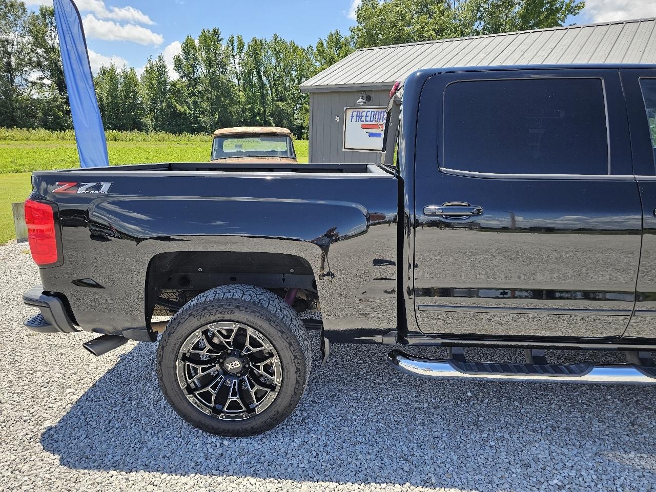 Chevrolet Silverado 1500 LT Z71 Crew Cab 4WD 2018