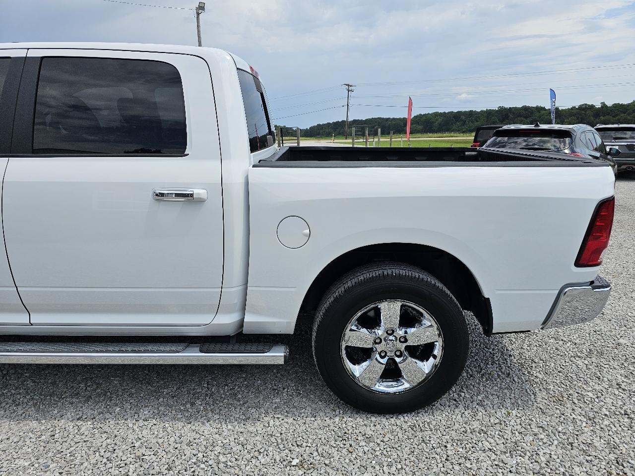 RAM 1500 Big Horn Crew Cab 4WD 2017