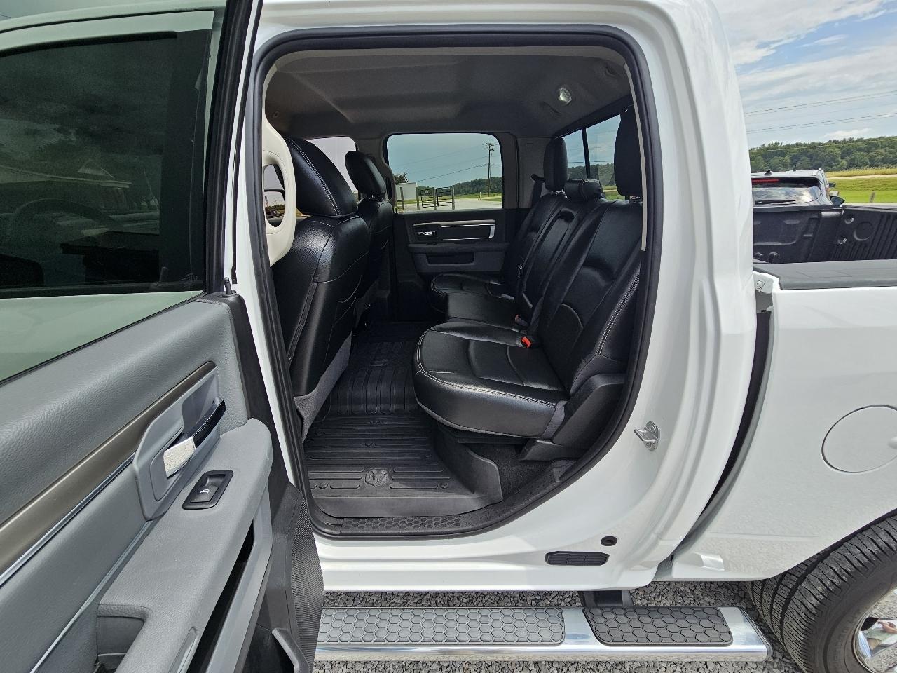 RAM 1500 Big Horn Crew Cab 4WD 2017