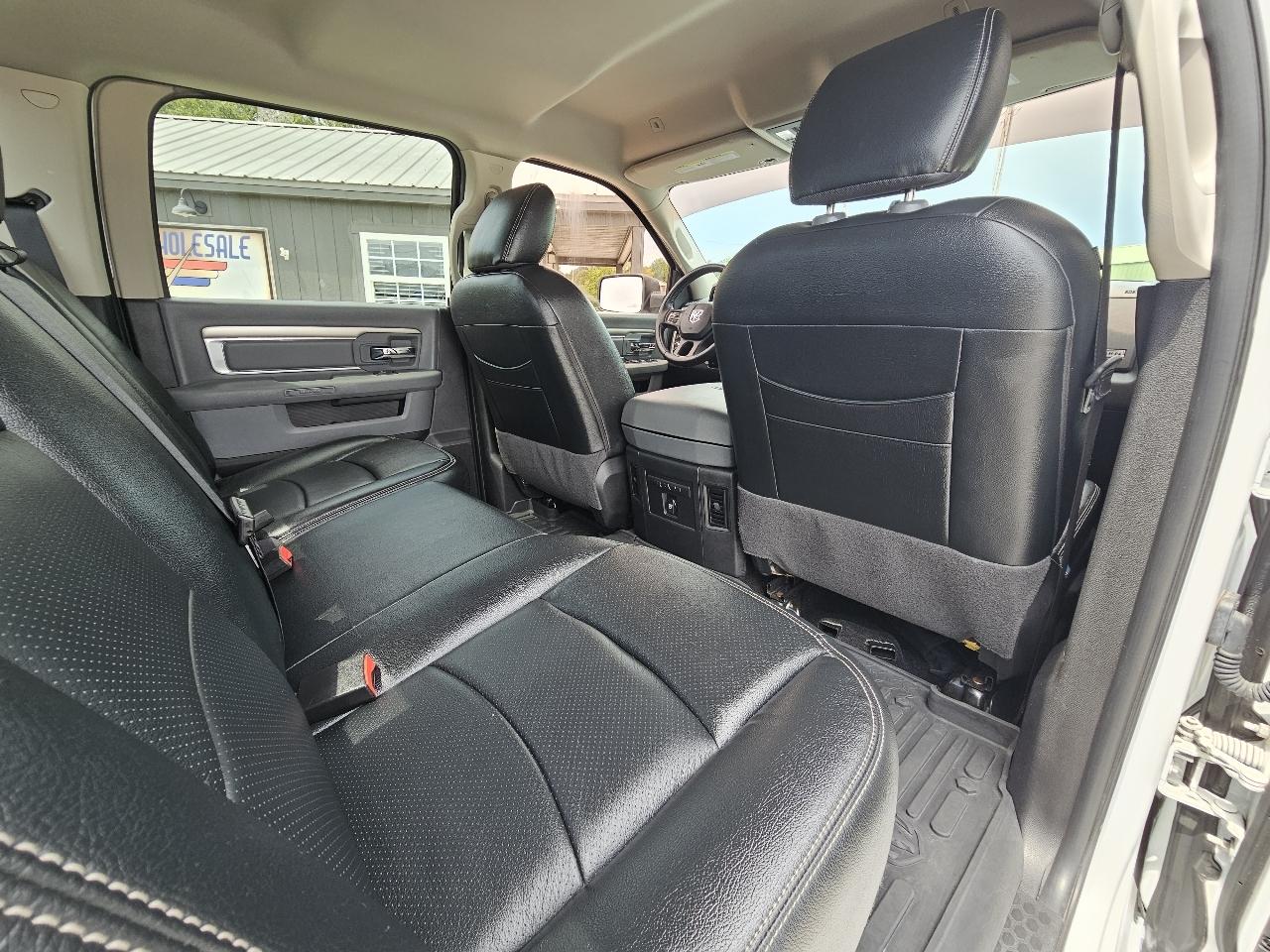 RAM 1500 Big Horn Crew Cab 4WD 2017