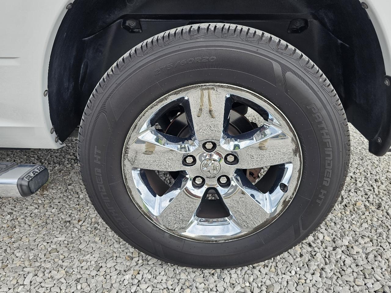 RAM 1500 Big Horn Crew Cab 4WD 2017