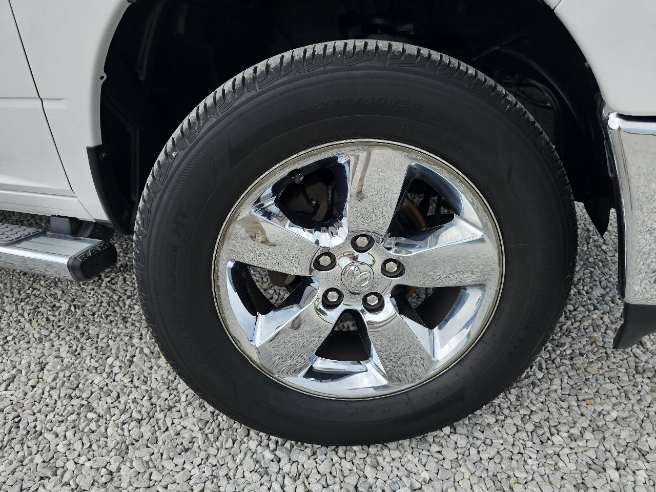 RAM 1500 Big Horn Crew Cab 4WD 2017