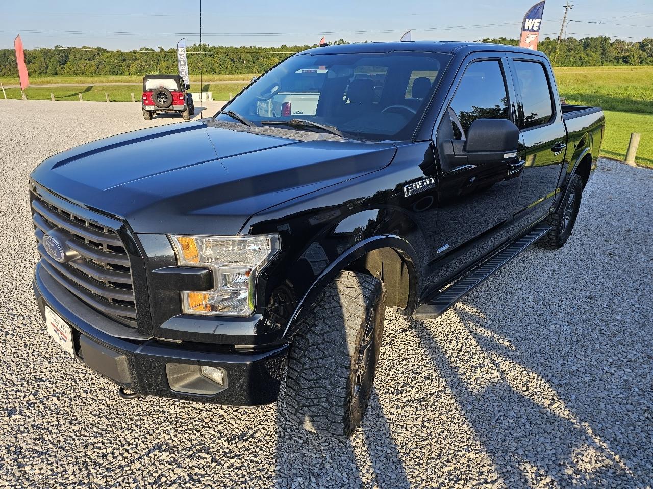 Ford F-150 XLT SuperCrew 5.5-ft. Bed 4WD 2017
