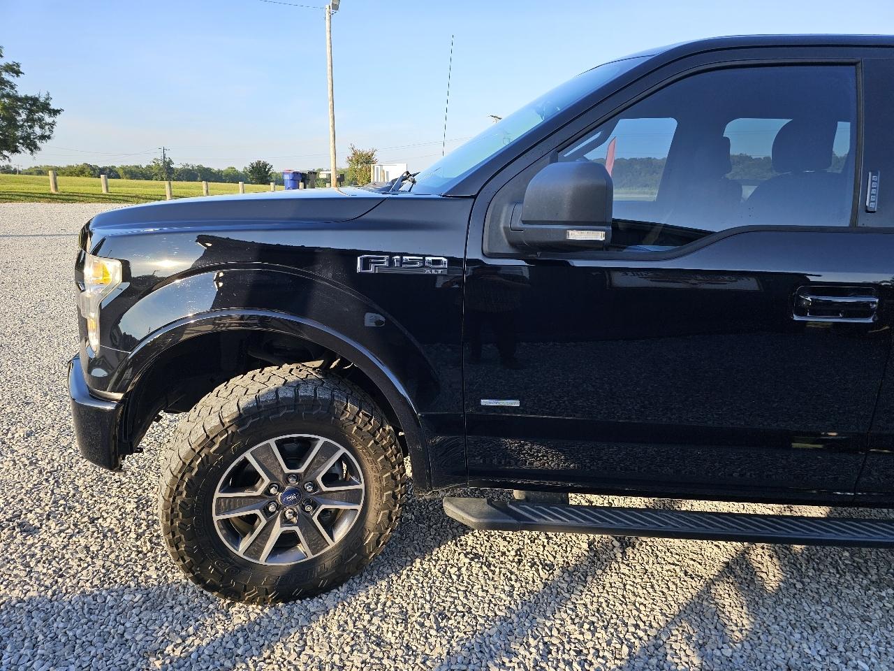 Ford F-150 XLT SuperCrew 5.5-ft. Bed 4WD 2017