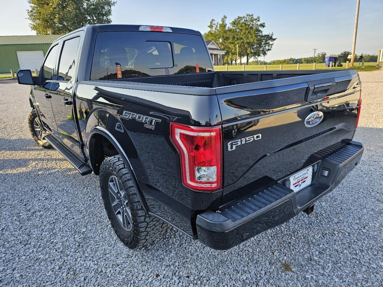 Ford F-150 XLT SuperCrew 5.5-ft. Bed 4WD 2017