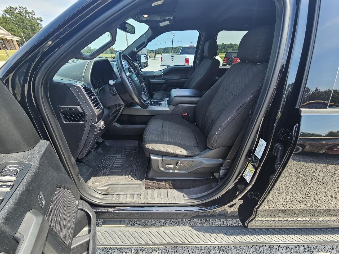 Ford F-150 XLT SuperCrew 5.5-ft. Bed 4WD 2017