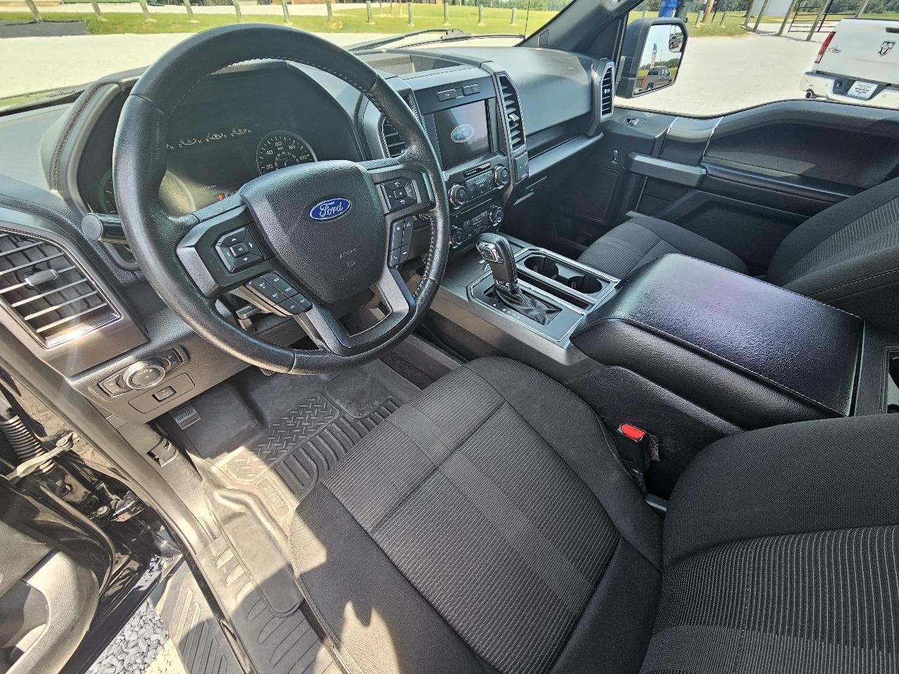 Ford F-150 XLT SuperCrew 5.5-ft. Bed 4WD 2017