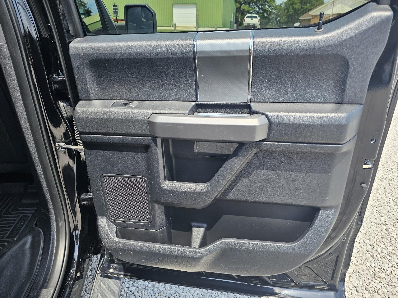 Ford F-150 XLT SuperCrew 5.5-ft. Bed 4WD 2017