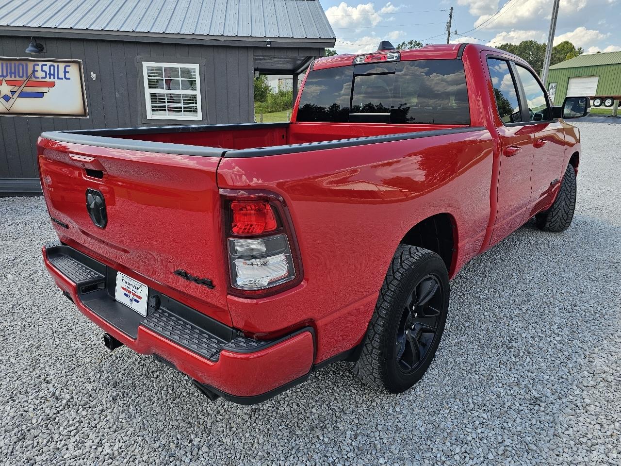 RAM 1500 Big Horn Quad Cab 4WD 2021