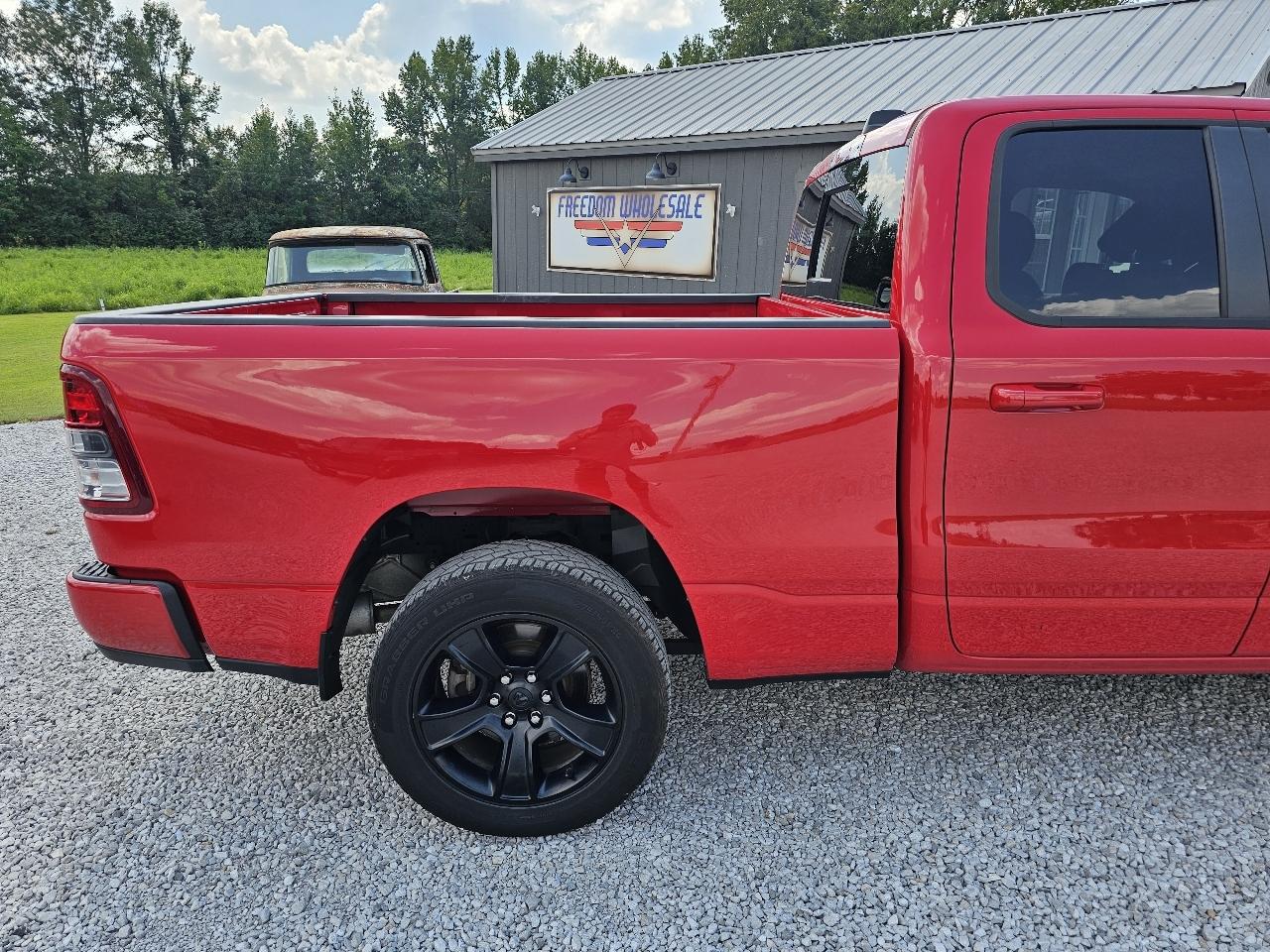 RAM 1500 Big Horn Quad Cab 4WD 2021