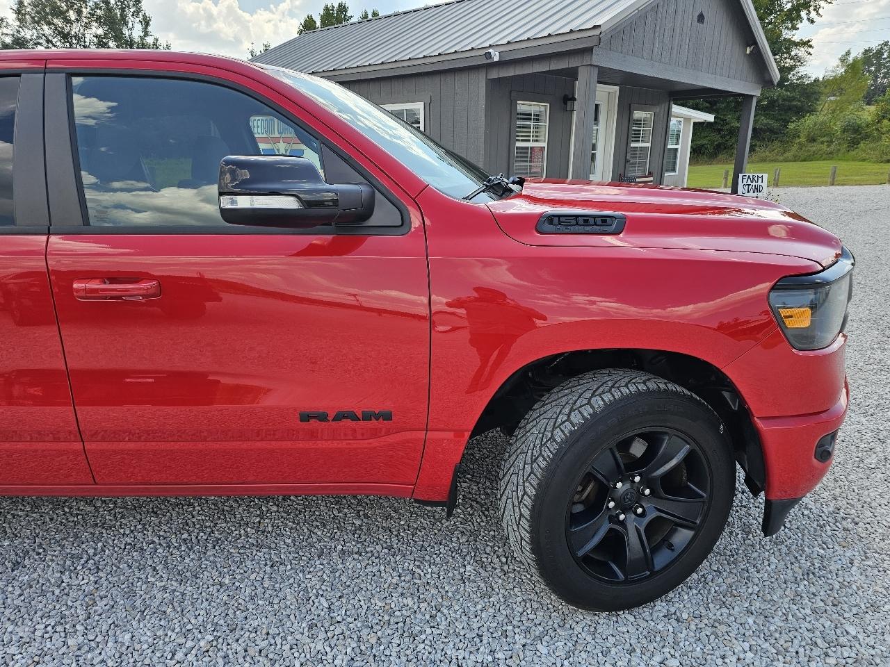 RAM 1500 Big Horn Quad Cab 4WD 2021