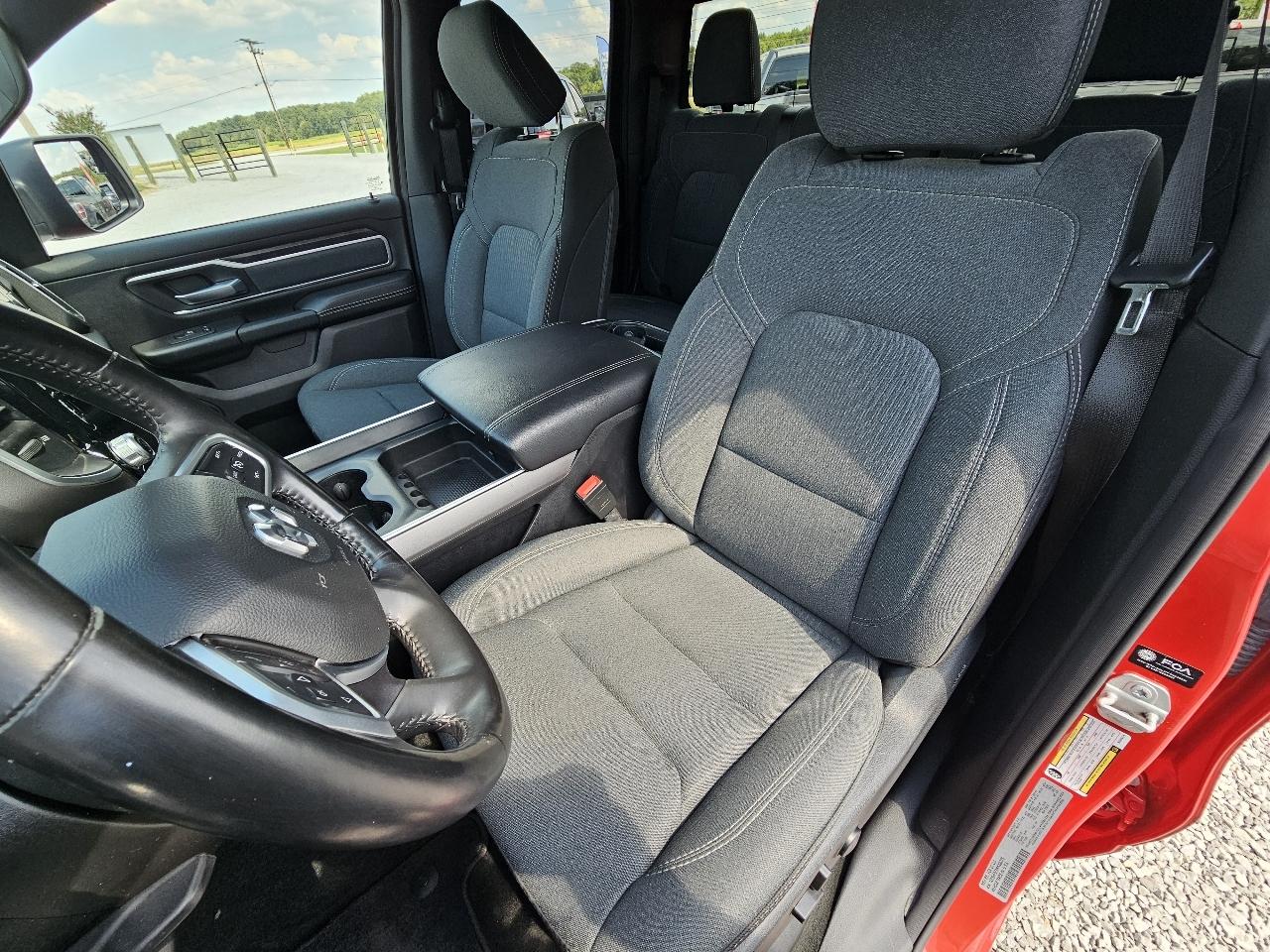 RAM 1500 Big Horn Quad Cab 4WD 2021