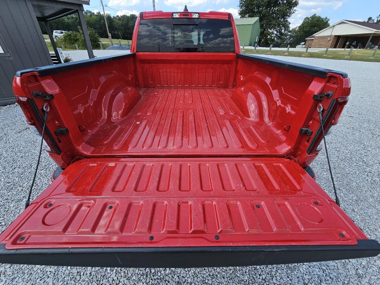 RAM 1500 Big Horn Quad Cab 4WD 2021