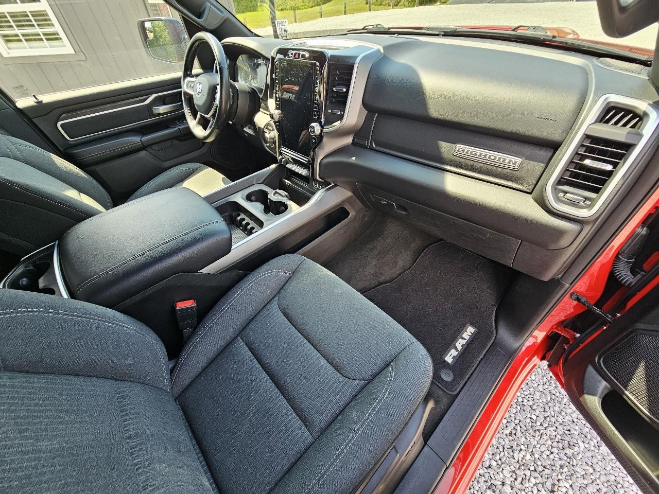 RAM 1500 Big Horn Quad Cab 4WD 2021