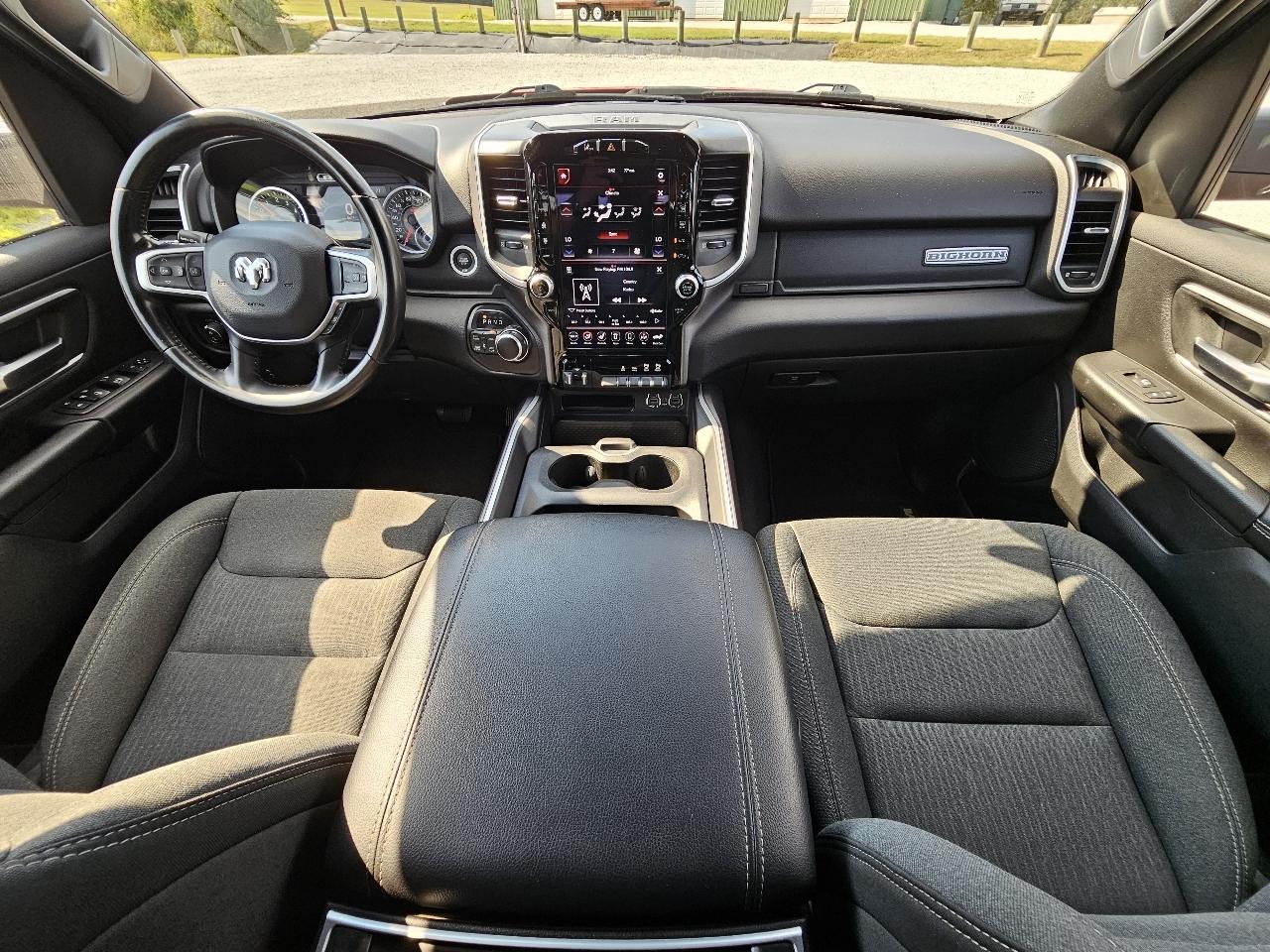 RAM 1500 Big Horn Quad Cab 4WD 2021