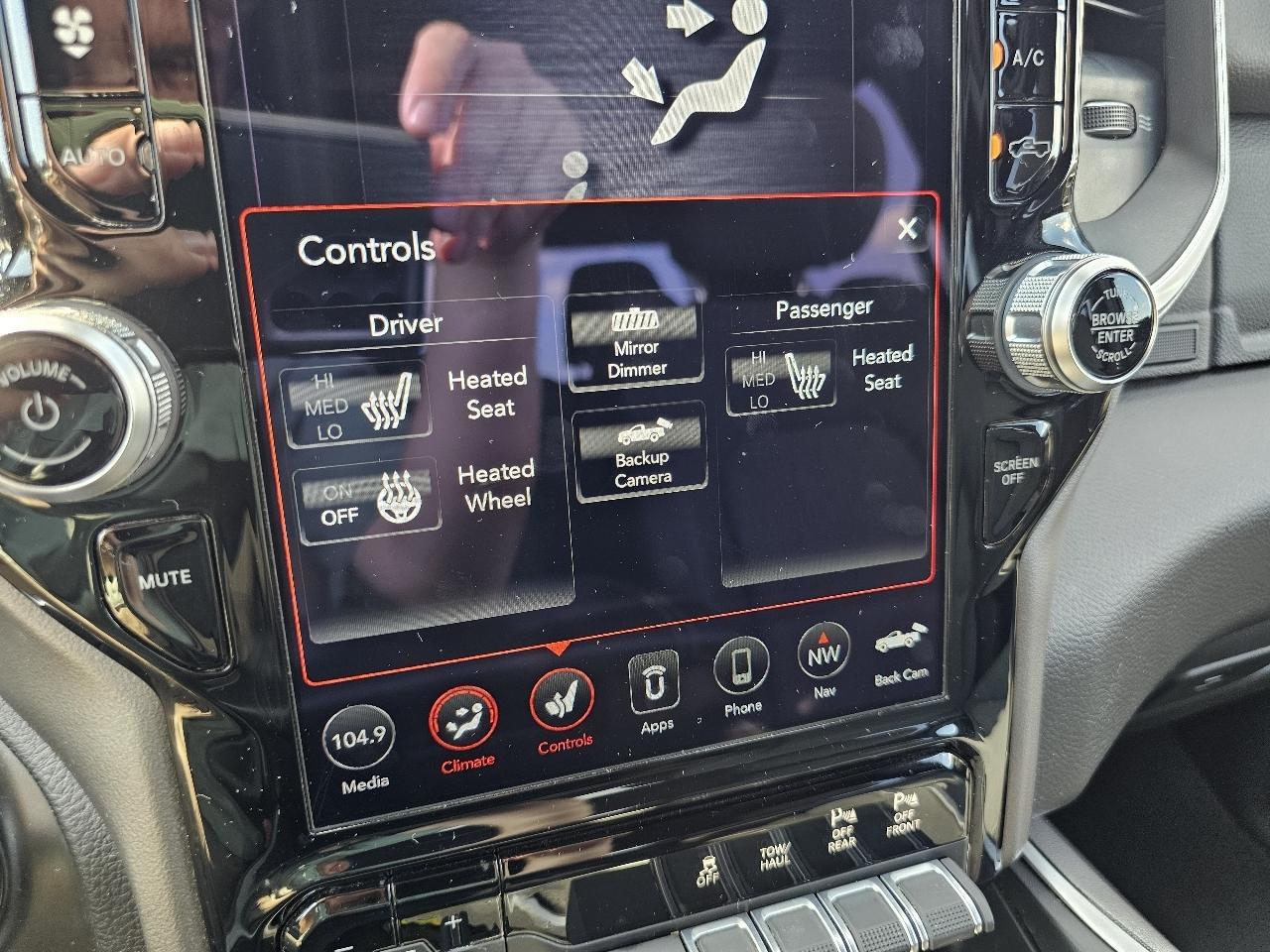 RAM 1500 Big Horn Quad Cab 4WD 2021
