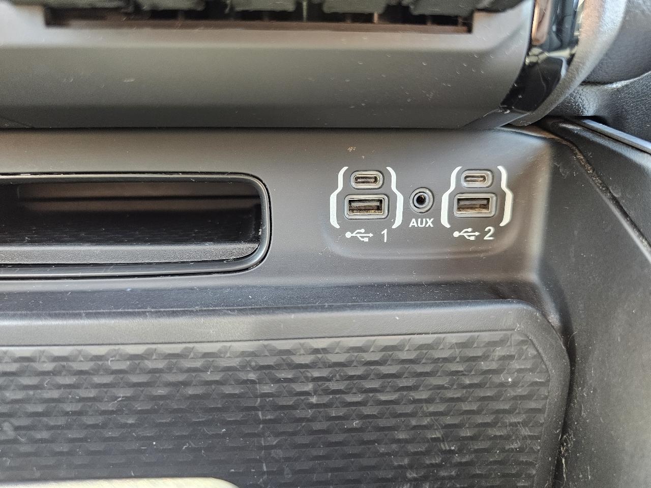 RAM 1500 Big Horn Quad Cab 4WD 2021