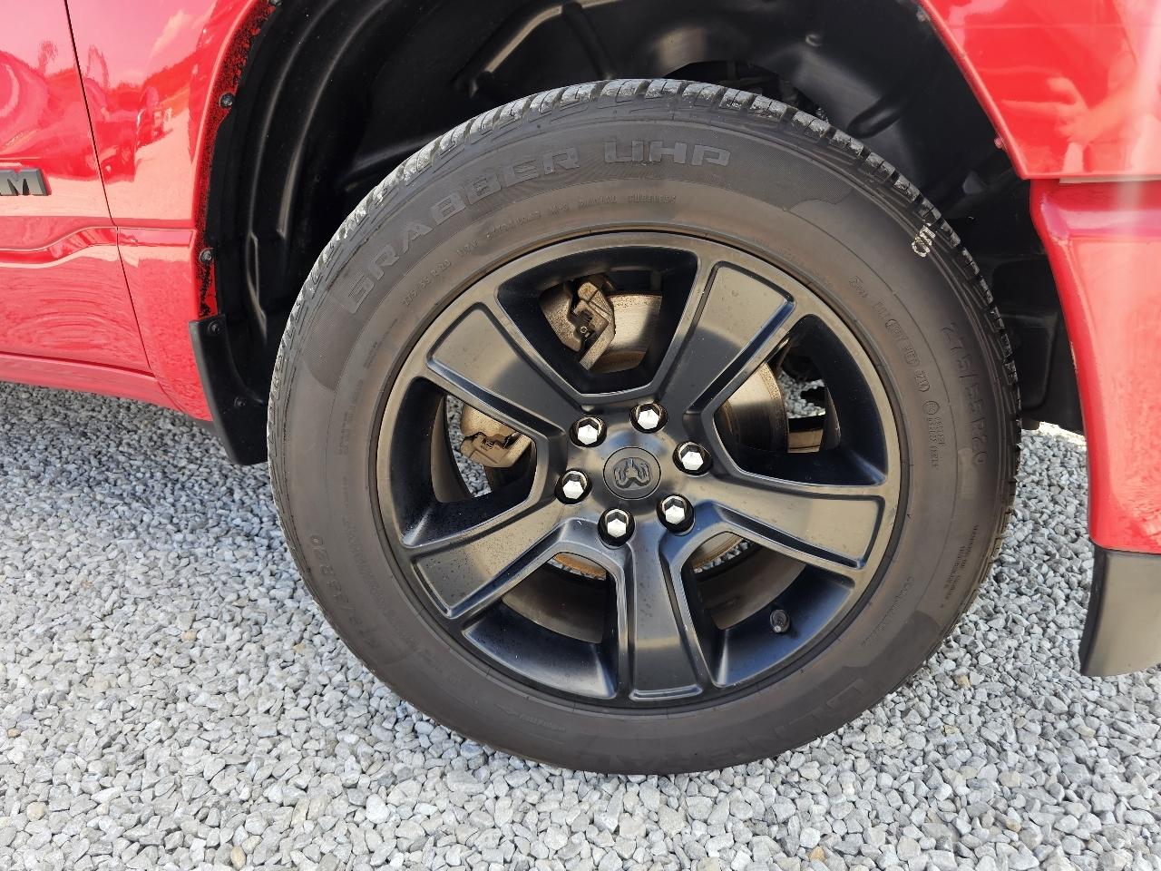 RAM 1500 Big Horn Quad Cab 4WD 2021