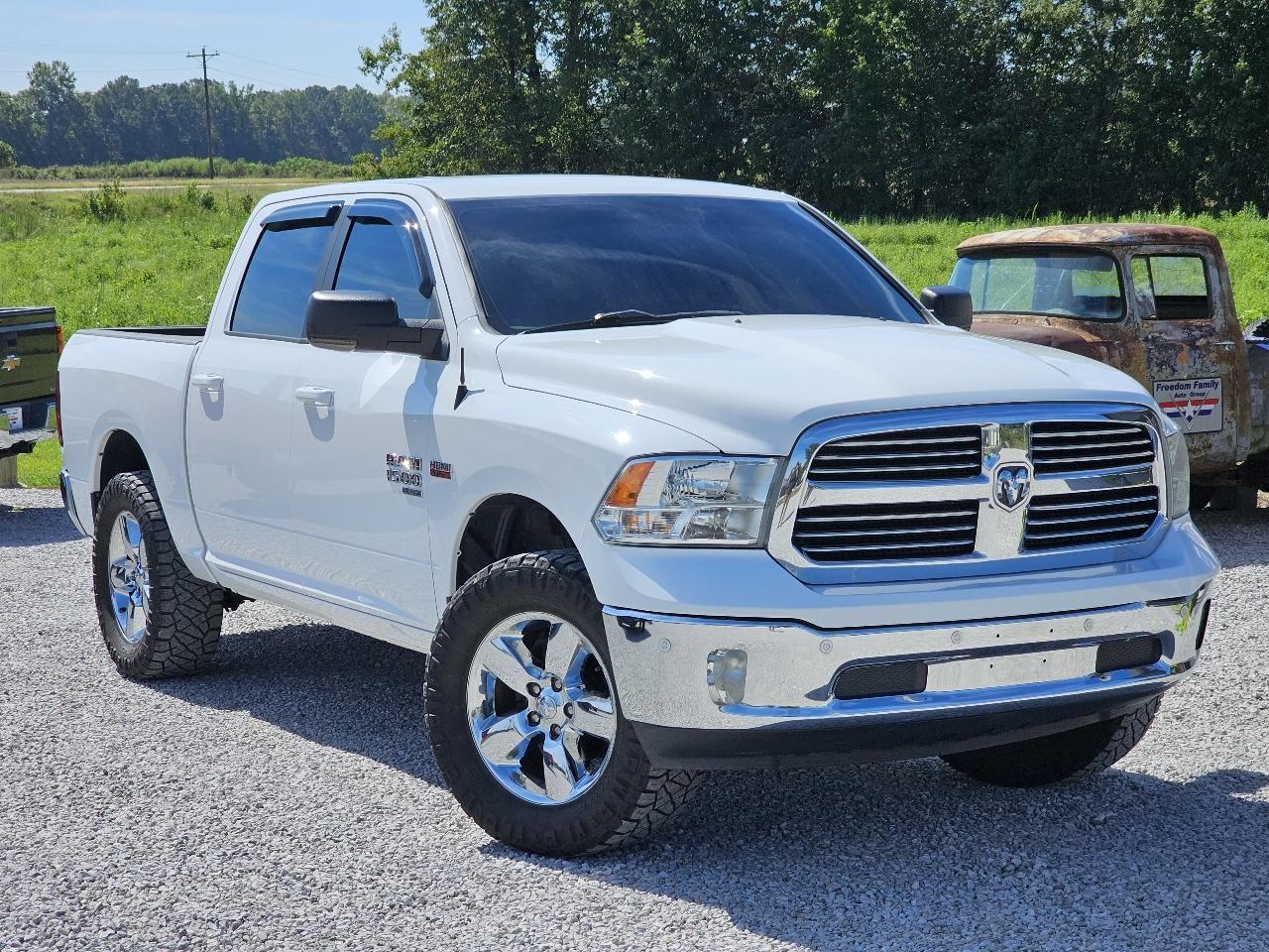 RAM 1500 Classic Big Horn 4x4 Crew Cab 5'7" Box 2019