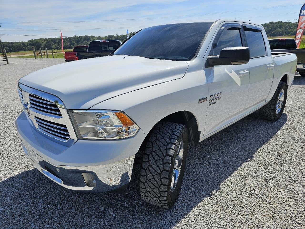 RAM 1500 Classic Big Horn 4x4 Crew Cab 5'7" Box 2019
