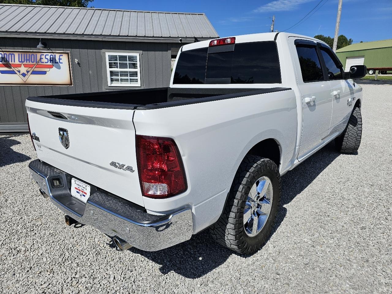 RAM 1500 Classic Big Horn 4x4 Crew Cab 5'7" Box 2019