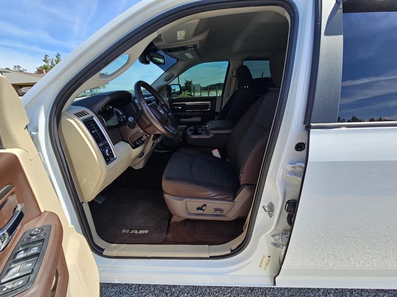 RAM 1500 Classic Big Horn 4x4 Crew Cab 5'7" Box 2019