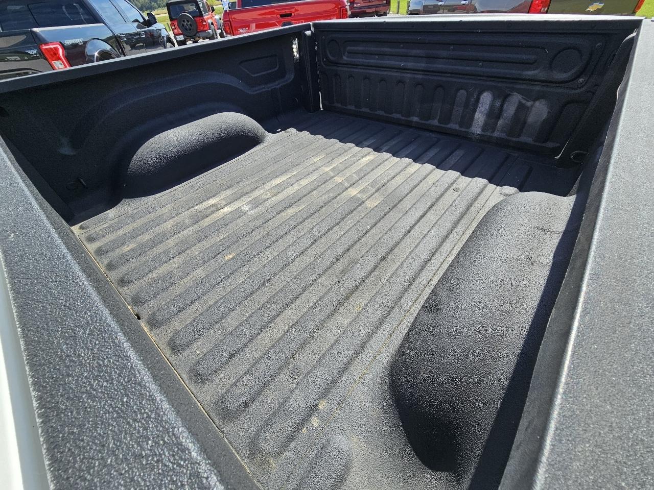 RAM 1500 Classic Big Horn 4x4 Crew Cab 5'7" Box 2019