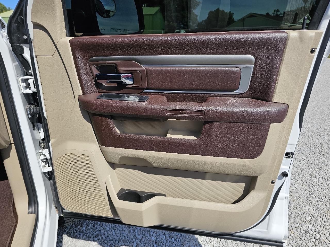 RAM 1500 Classic Big Horn 4x4 Crew Cab 5'7" Box 2019