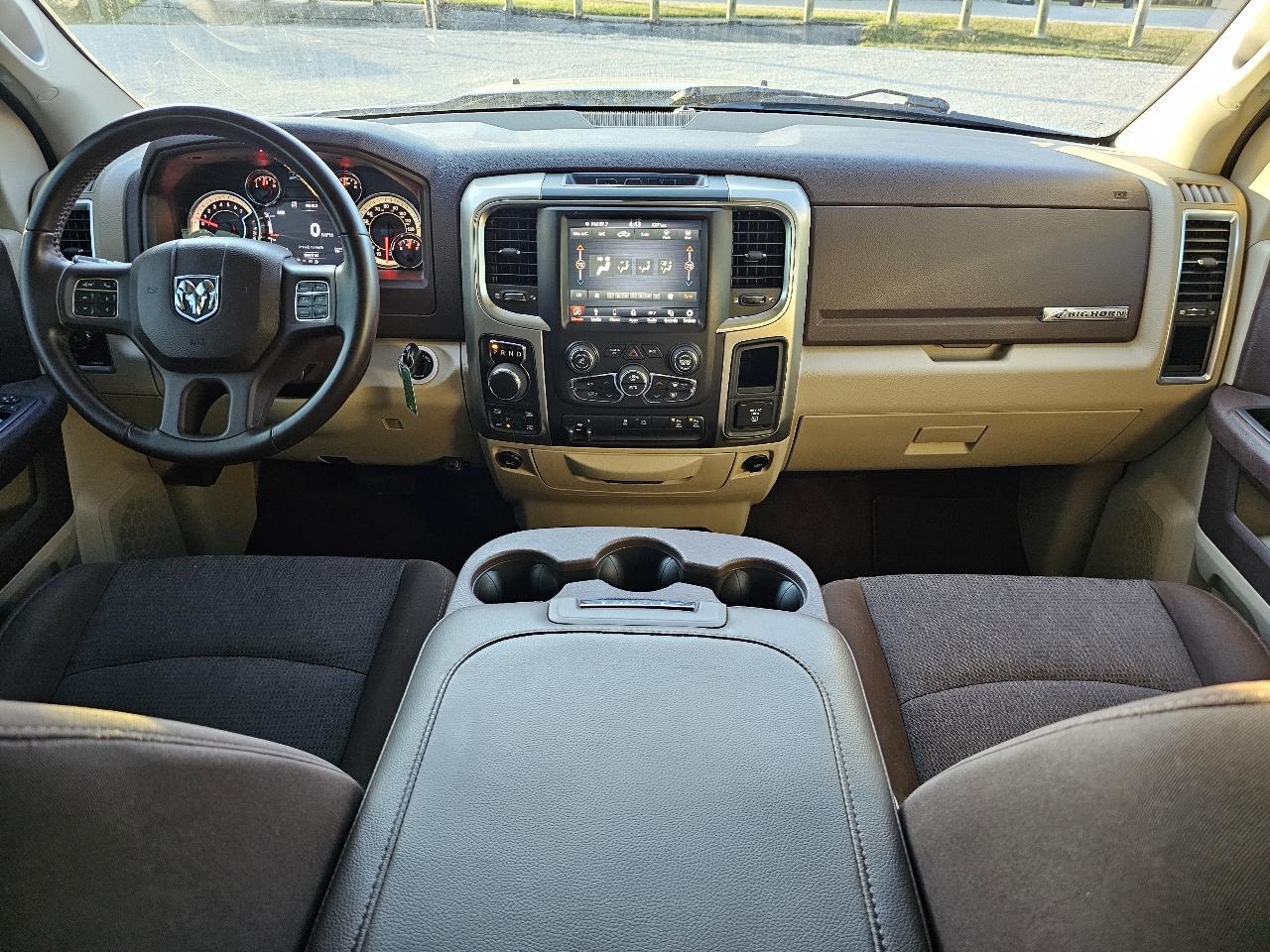 RAM 1500 Classic Big Horn 4x4 Crew Cab 5'7" Box 2019