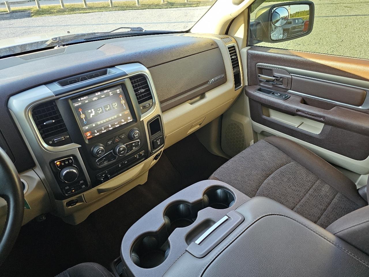RAM 1500 Classic Big Horn 4x4 Crew Cab 5'7" Box 2019