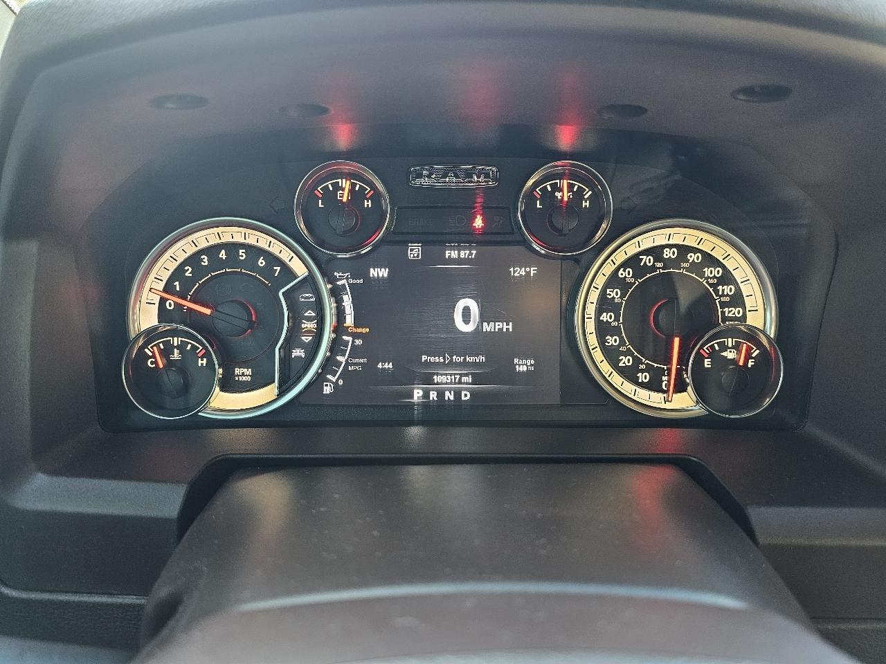 RAM 1500 Classic Big Horn 4x4 Crew Cab 5'7" Box 2019