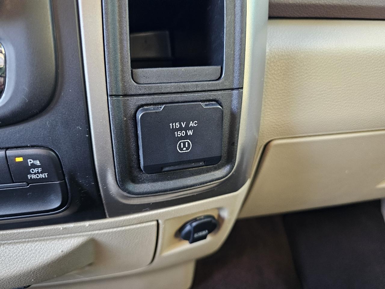 RAM 1500 Classic Big Horn 4x4 Crew Cab 5'7" Box 2019
